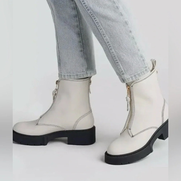 GUC Coach Womens Liza Leather Boots. Size 7.5B Color Chalk - Picture 13 of 13